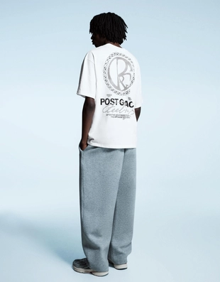 Футболка с короткими рукавами и принтом- Заказать в России