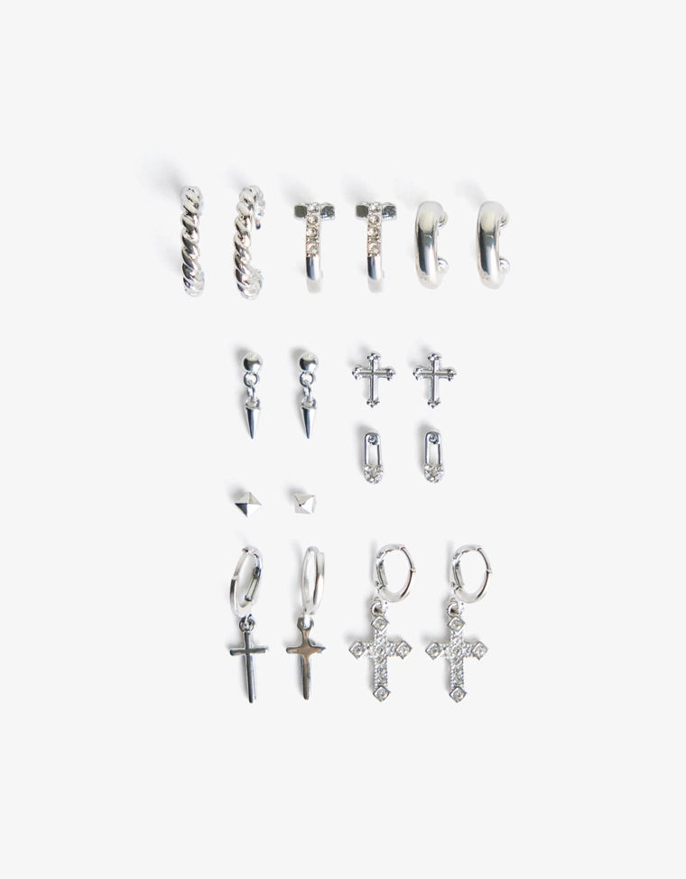 Набор из девяти пар серег