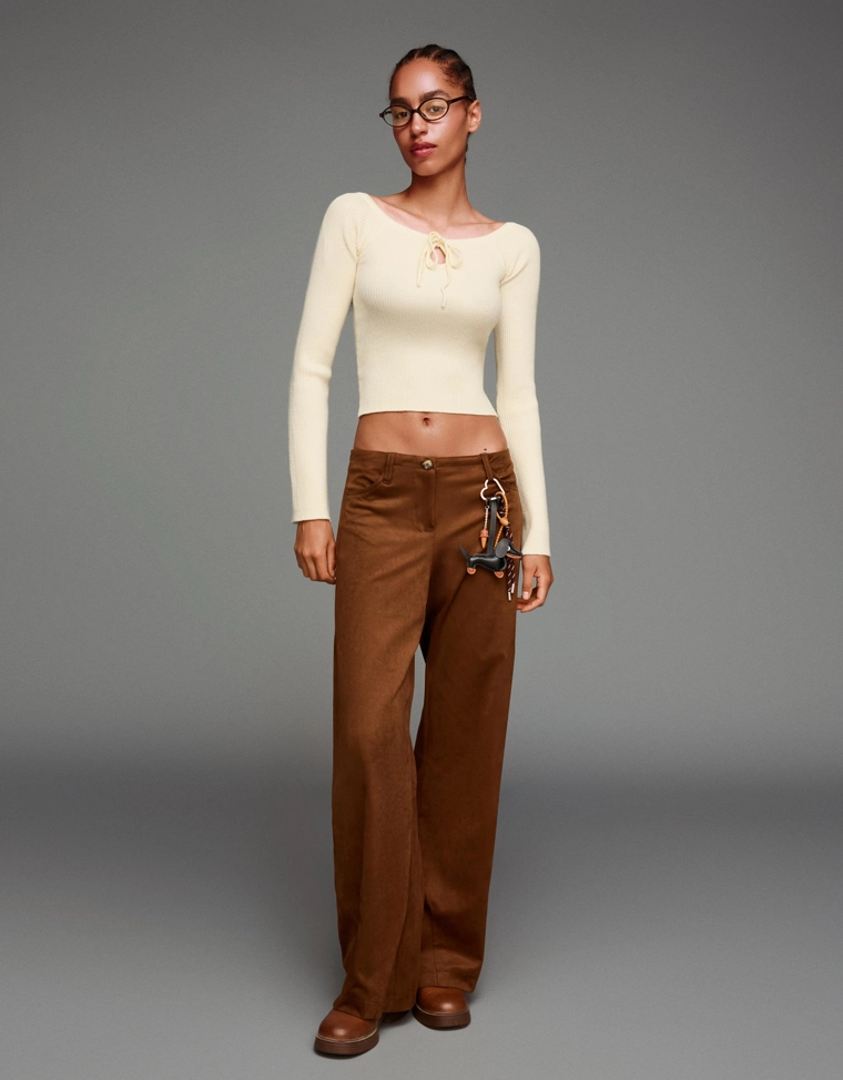 Свитер с завязкой