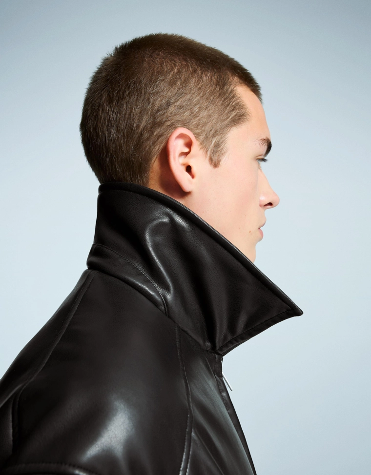 Пуховик из искусственной кожи