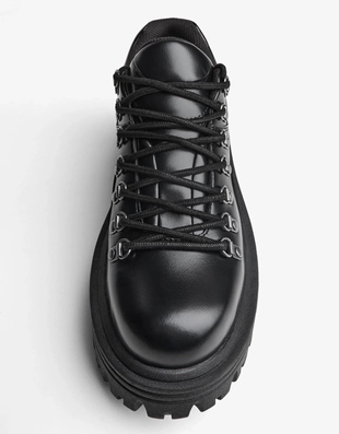 Туфли с металлическими деталями- Заказать в России