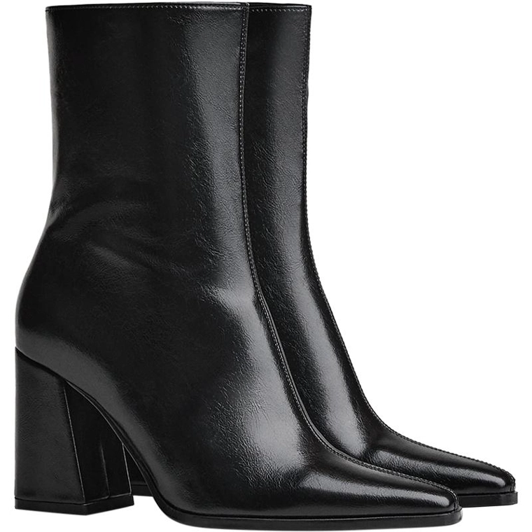Block heel ankle boots