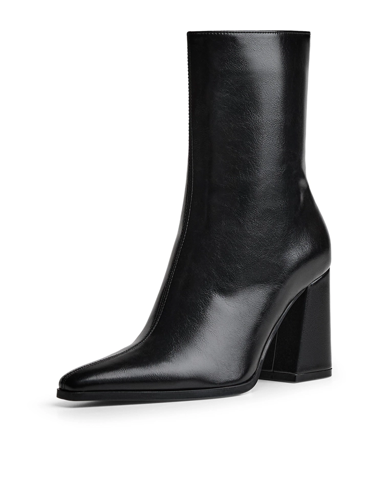 Block heel ankle boots