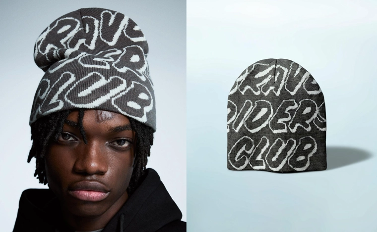 Шапка с принтом