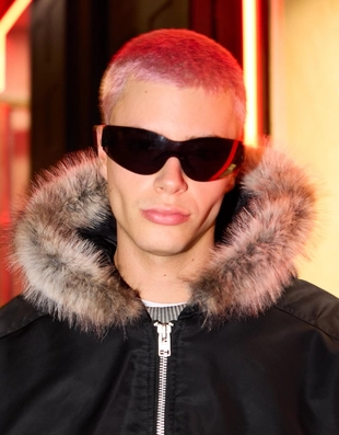 Техническая куртка с воротником из искусственного меха- Заказать в России