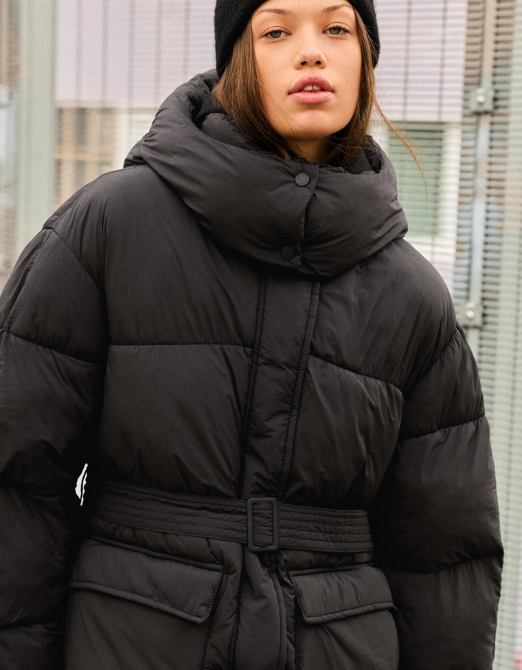 Утепленное пальто 3/4 с поясом