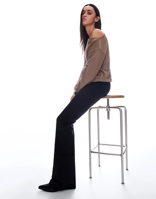 Свитер с заклепками- Заказать в России