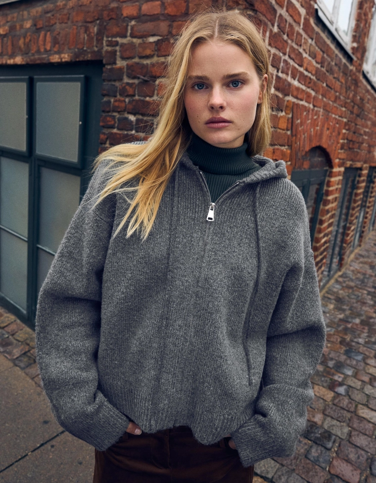 Кардиган на молнии с капюшоном