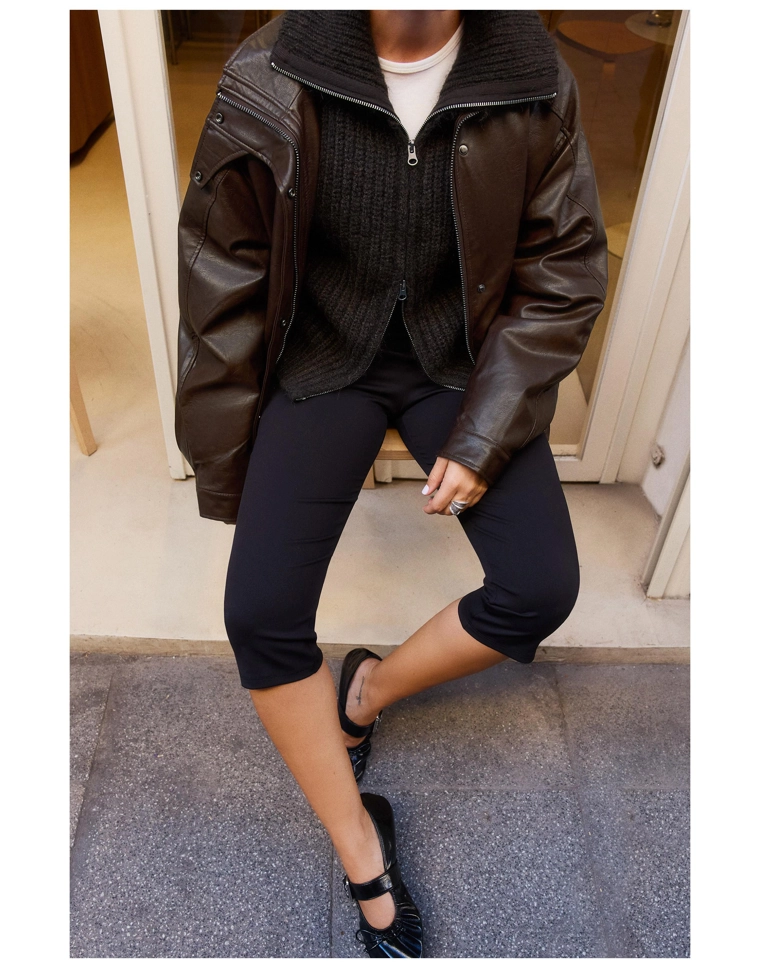 Трикотажные капри с боковыми разрезами