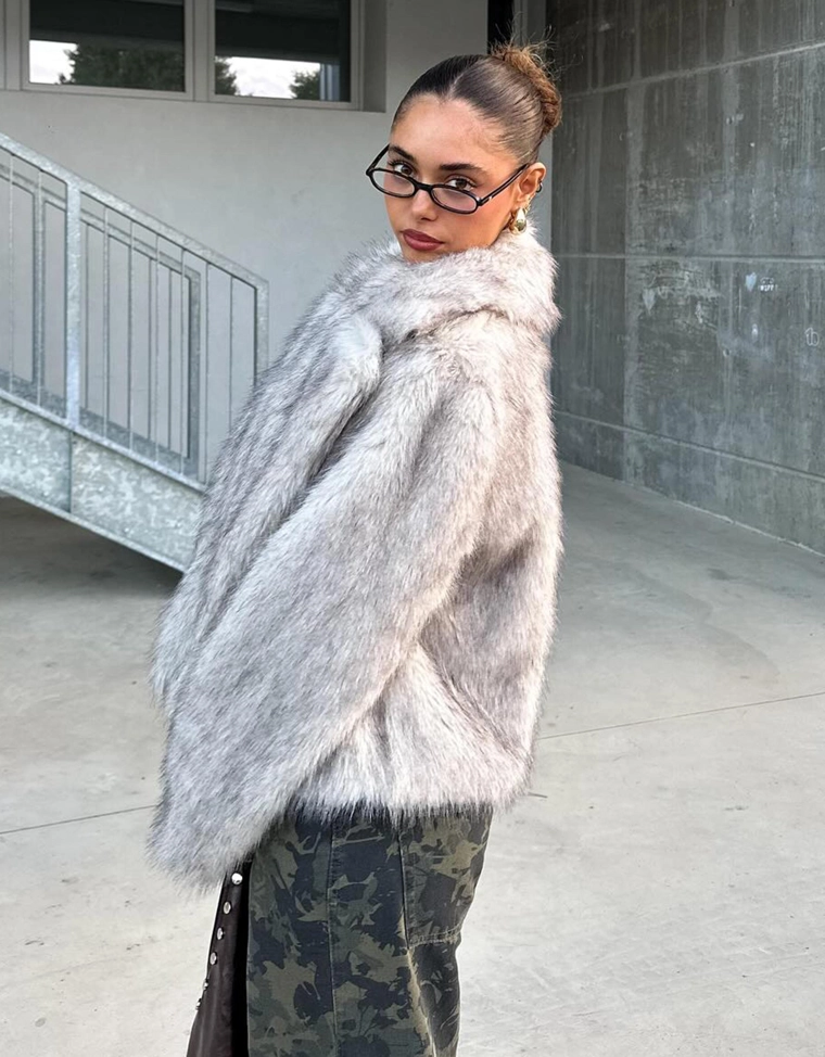 Куртка из искусственного меха