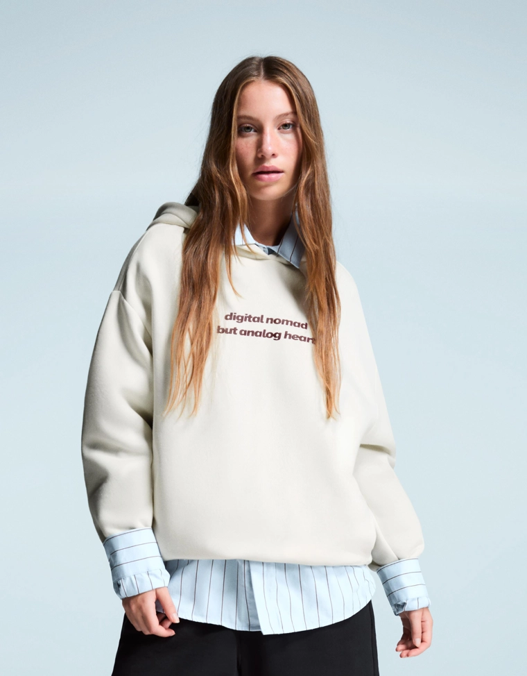 Худи с капюшоном и принтом