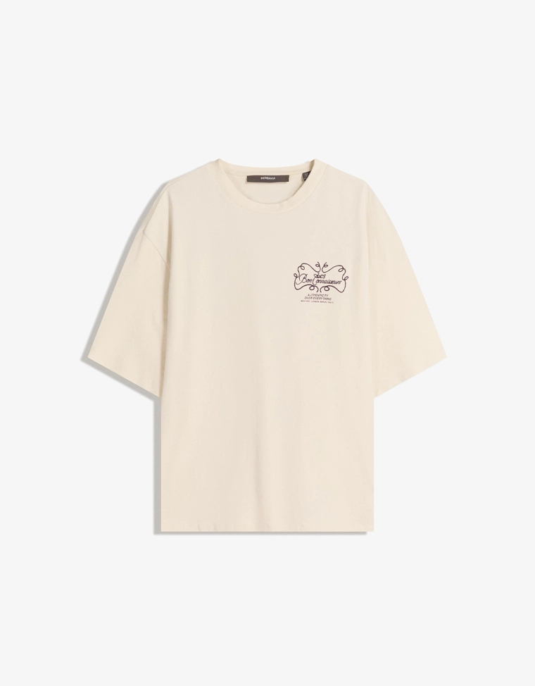 Футболка с короткими рукавами и вышивкой