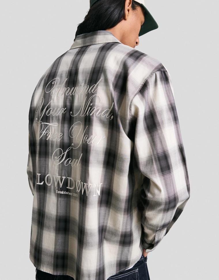 Рубашка в клетку с длинными рукавами и вышивкой