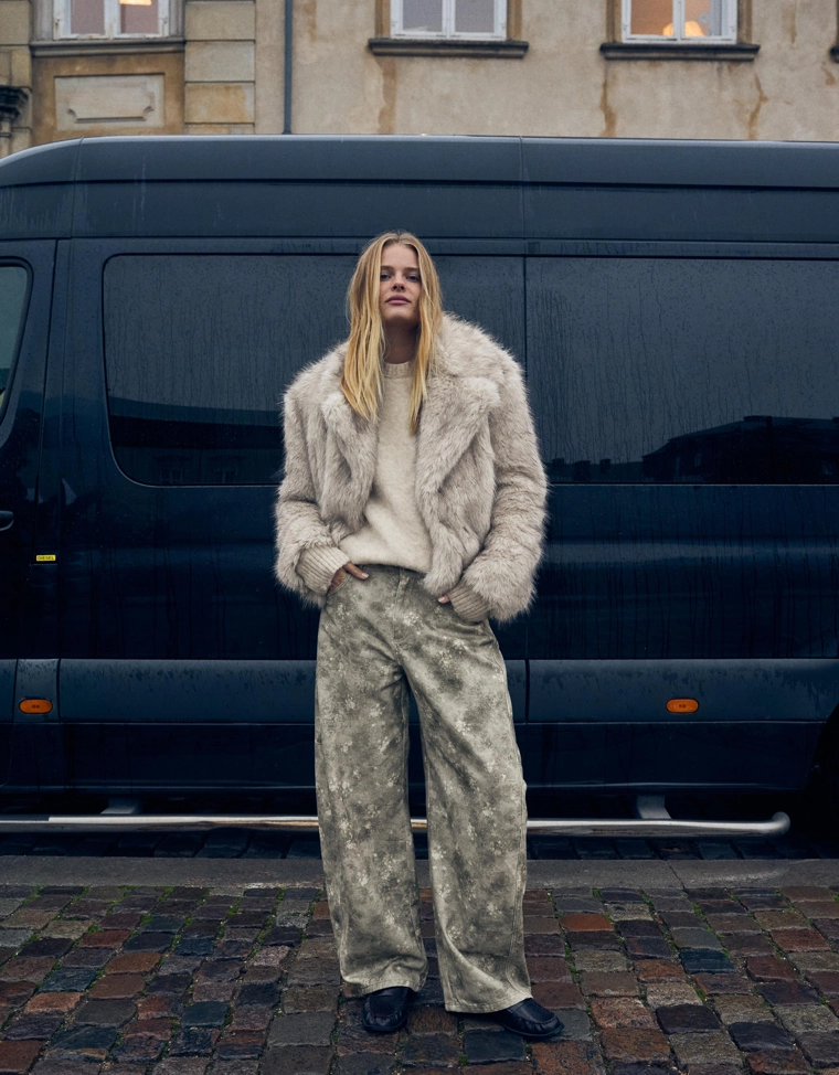 Брюки barrel с принтом