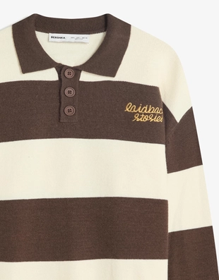 Свитер в полоску с воротником поло- Заказать в России