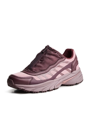 Кроссовки из разных материалов- Заказать в России