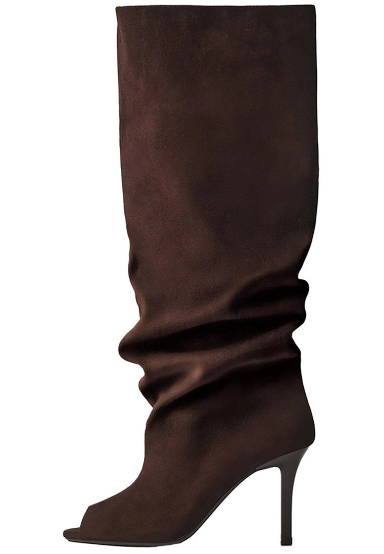 Сапоги на шпильке с разрезом