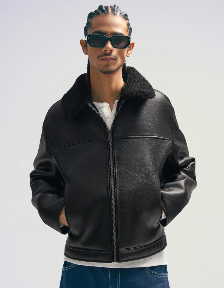 Куртка из искусственной кожи