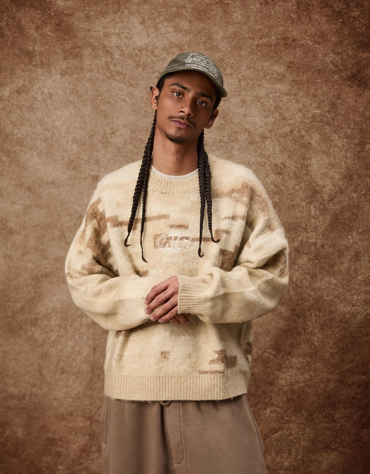 Свитер с принтом