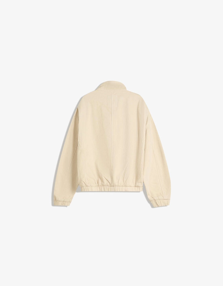 Куртка с карманами