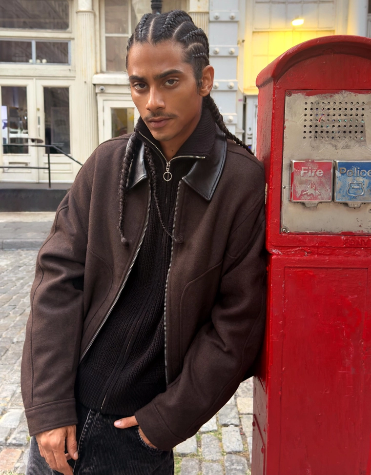 Куртка из ткани с контрастным воротником