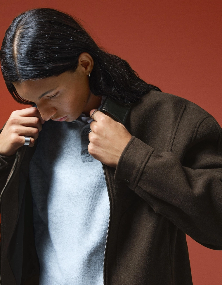 Куртка из ткани с контрастным воротником