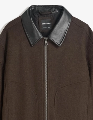 Куртка из ткани с контрастным воротником- Заказать в России