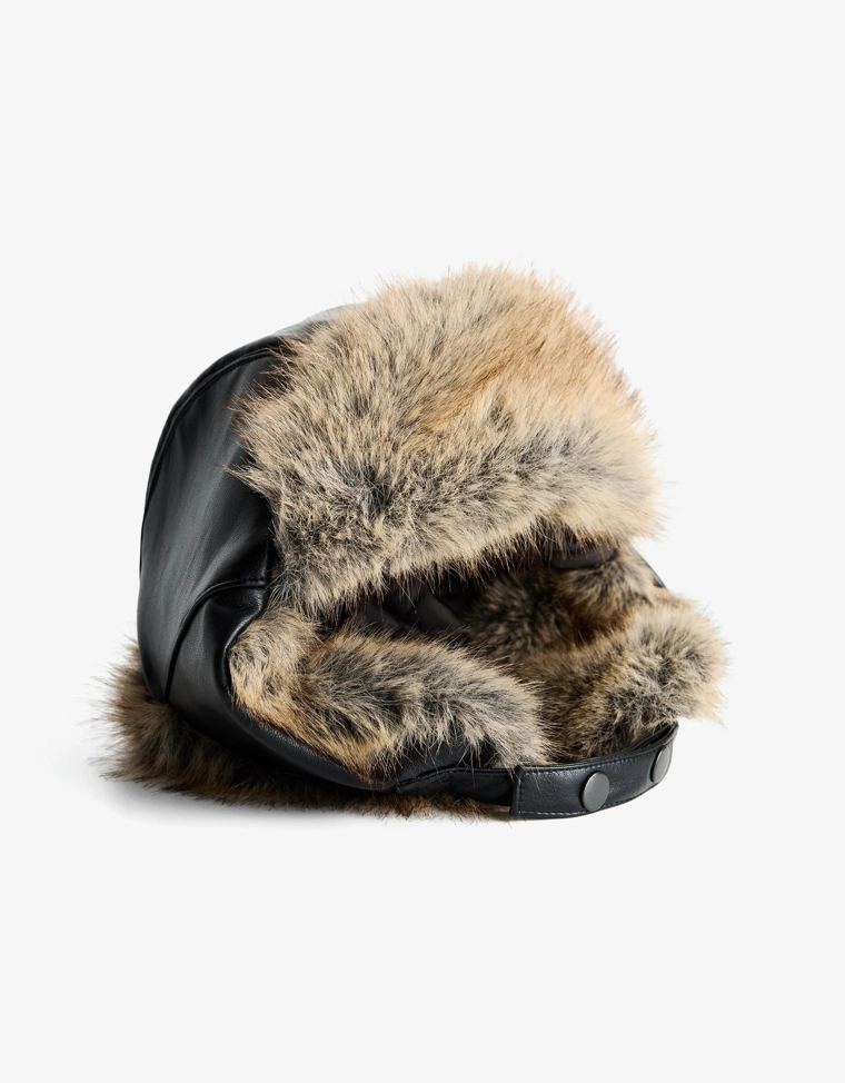 Шапка-авиатор из искусственного меха