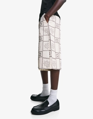 Шорты-бермуды с заниженным шаговым швом- Заказать в России