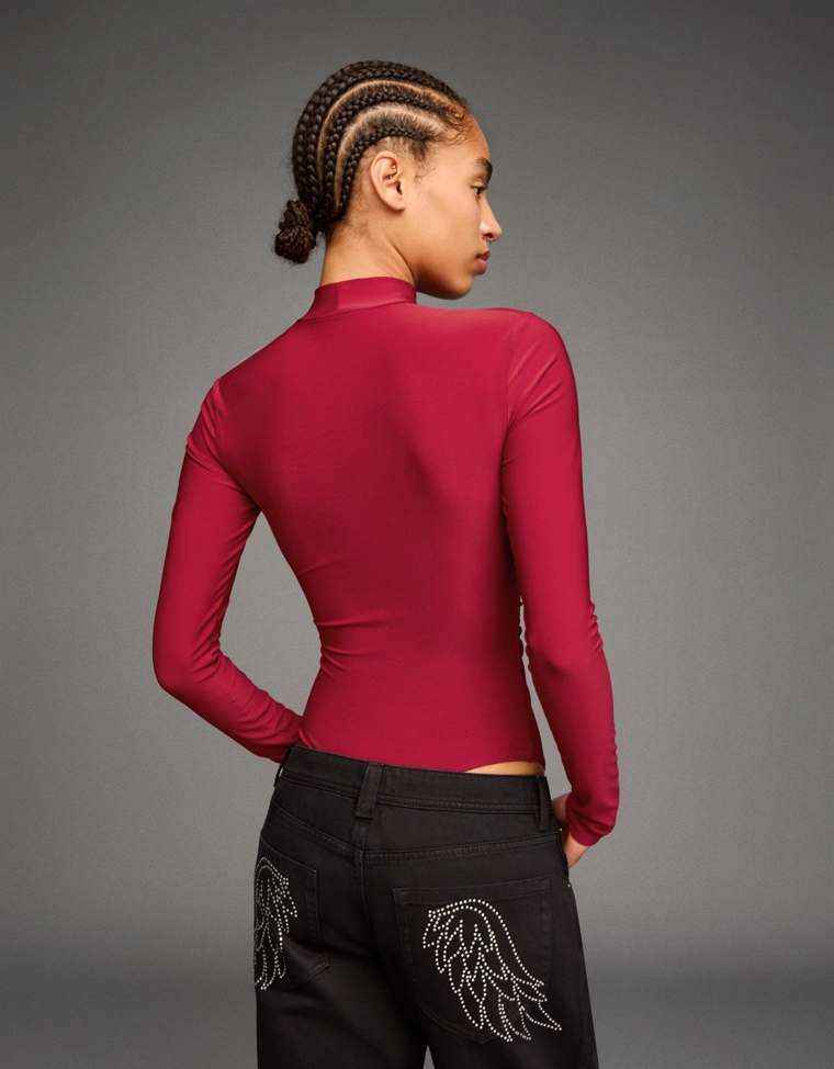 Боди с длинными рукавами и воротником-стойкой