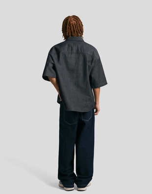 Рубашка свободного кроя с короткими рукавами- Заказать в России