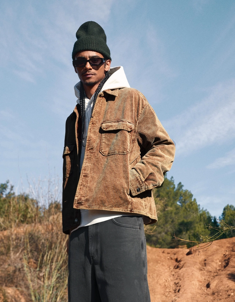 Вельветовая куртка геометрического кроя