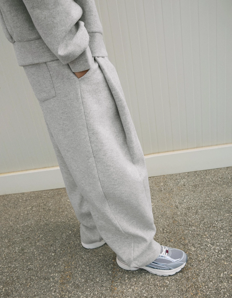 Брюки с рукавами-фонариками, защипами и вставками из ткани