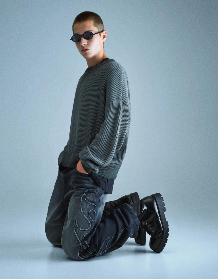 Ботильоны со шнуровкой на рифленой подошве