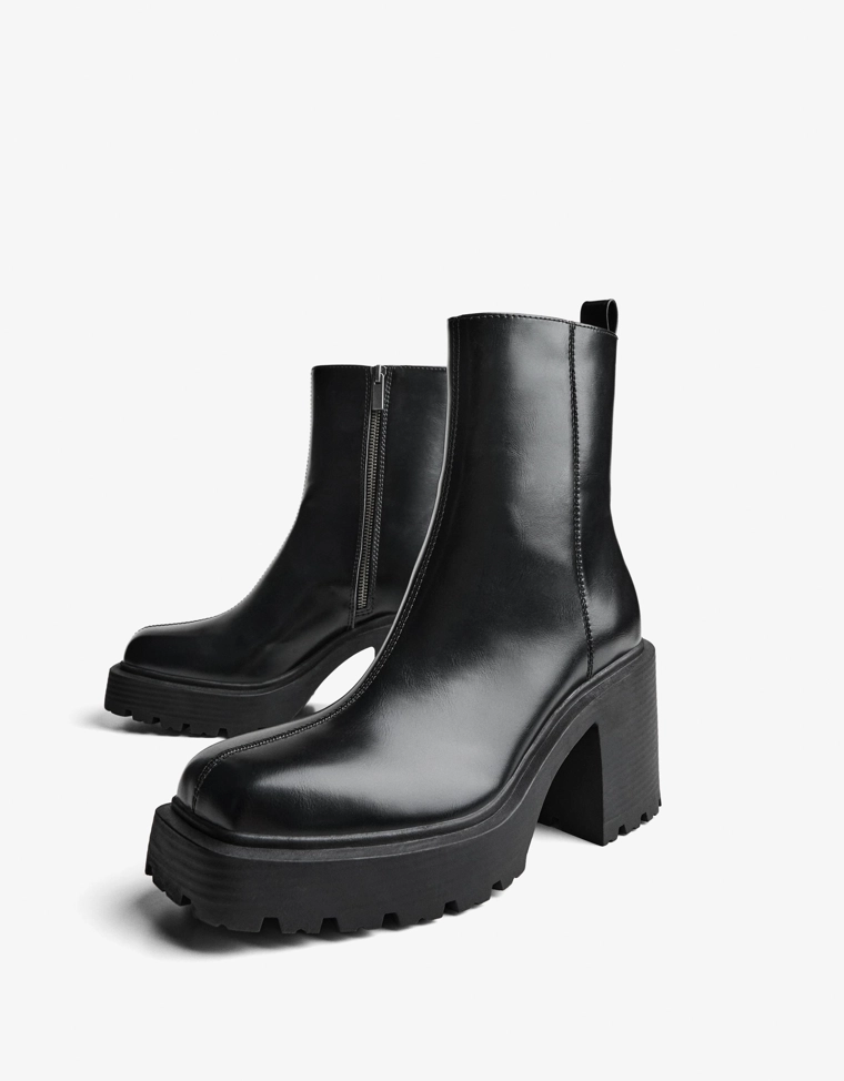 Ботильоны с квадратным носом