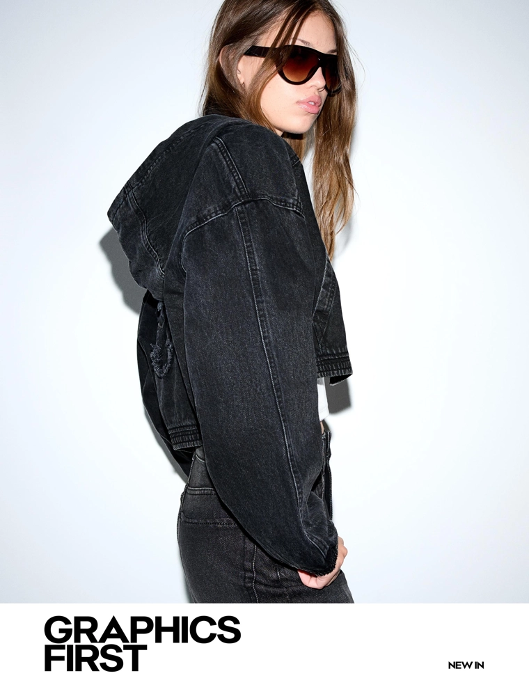 Джинсовая куртка с застежкой-молнией