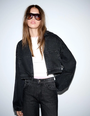 Джинсовая куртка с застежкой-молнией- Заказать в России