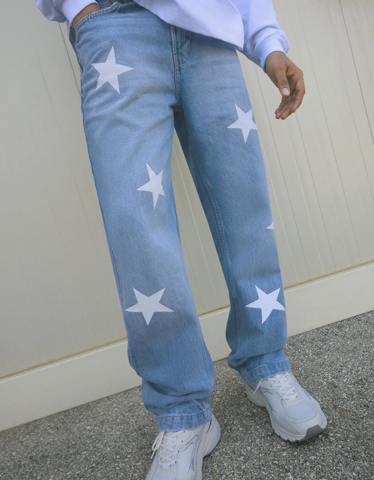 Джинсы прямого кроя с принтом