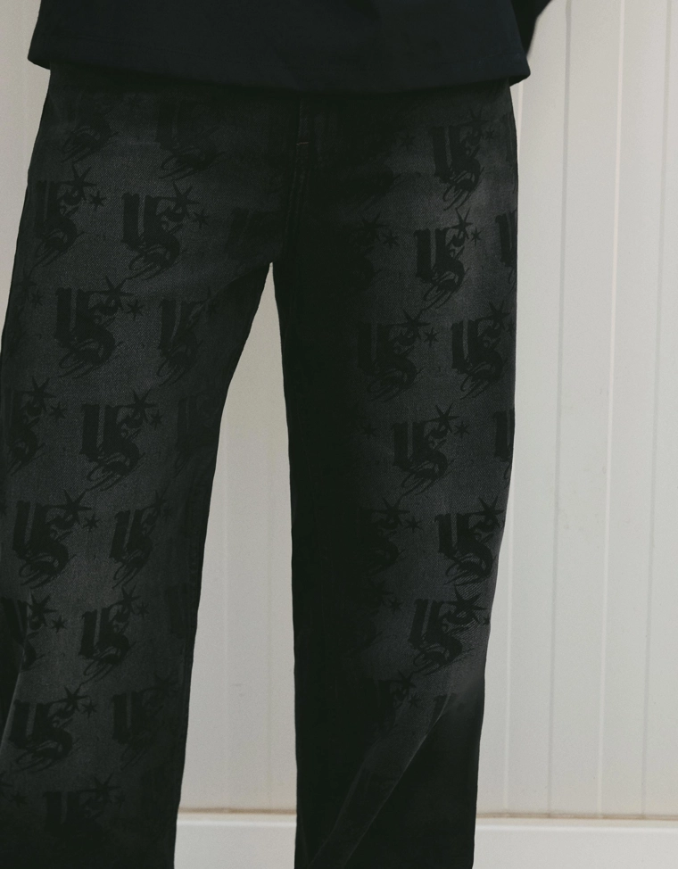 Джинсы прямого кроя с лазерным принтом