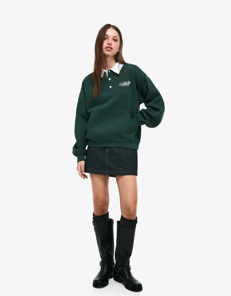 Джемпер с принтом и воротником поло