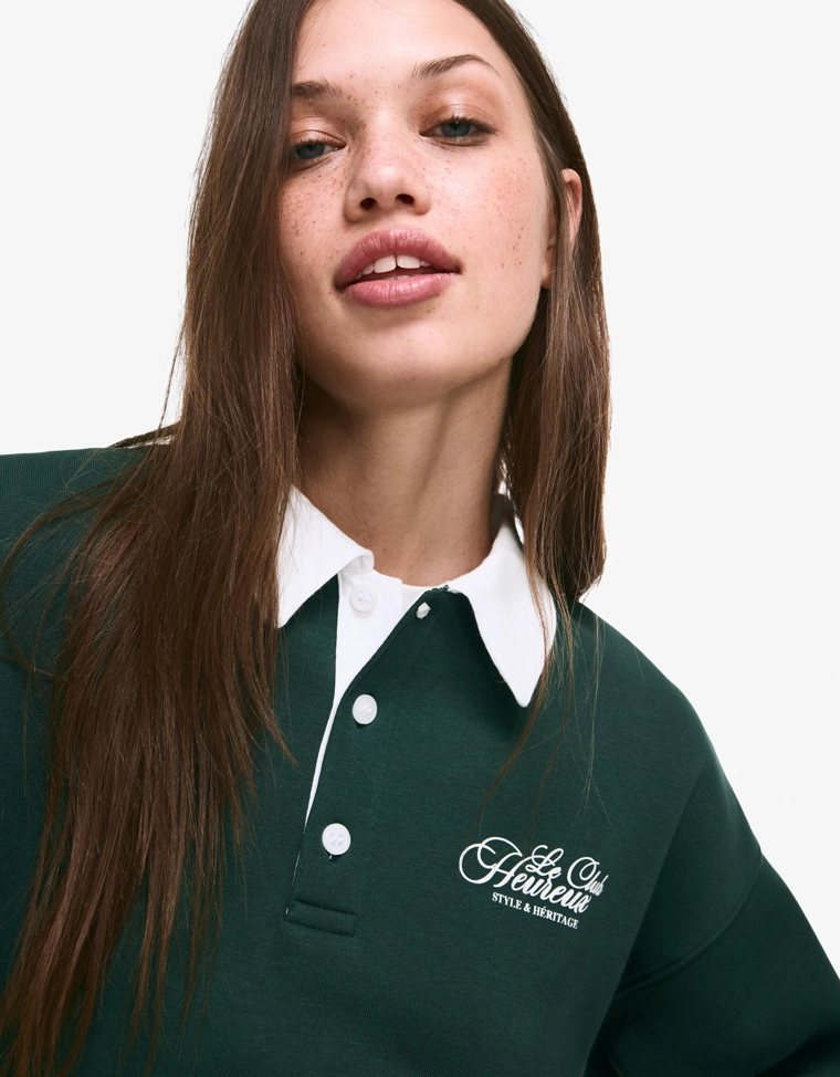 Джемпер с принтом и воротником поло