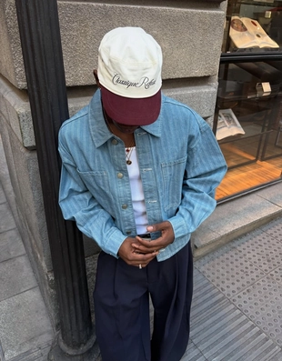 Брюки BARREL с защипами приталенного кроя- Заказать в России