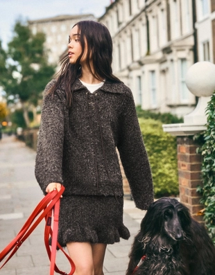 Свитер с воротником поло из искусственной замши со шнуровкой- Заказать в России