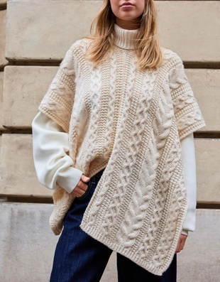 Свитер-накидка с высоким воротником и узором «косы»- Заказать в России