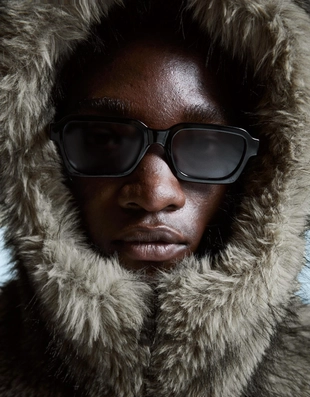 Куртка из искусственного меха с капюшоном- Заказать в России