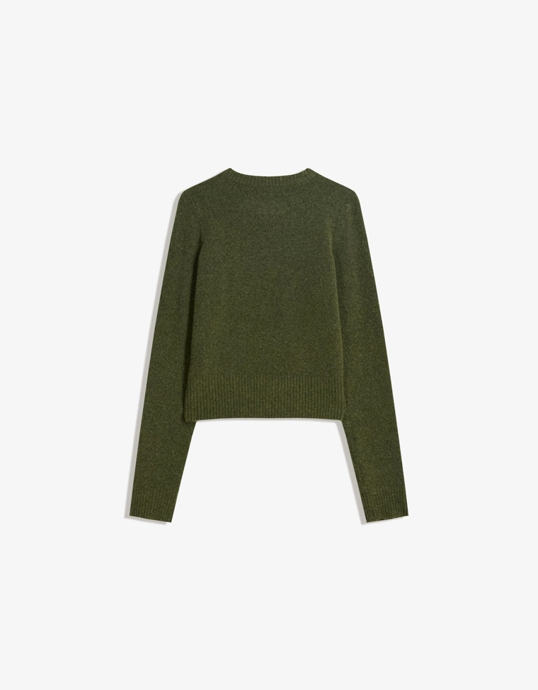 Свитер с круглым вырезом