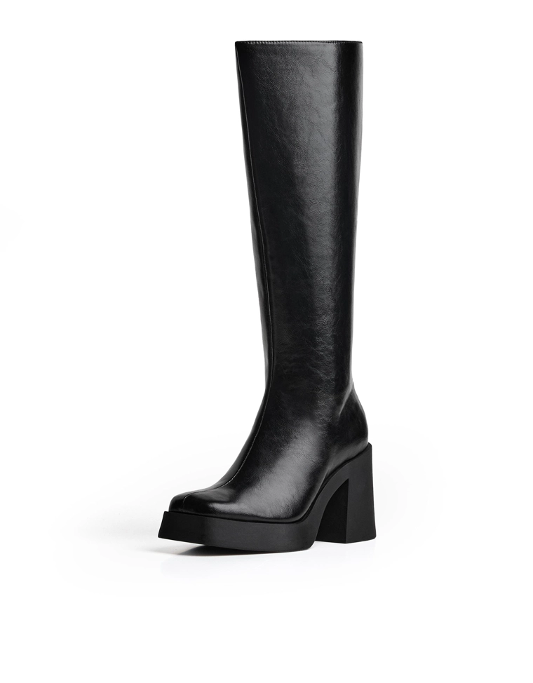 High-heel platform boots