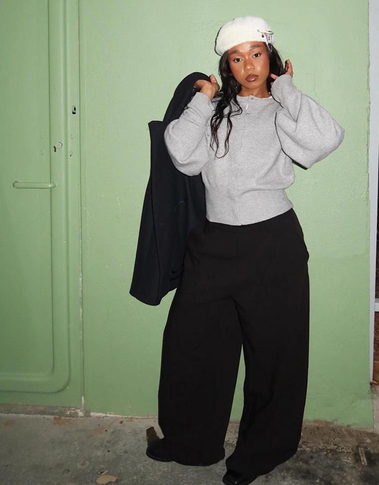 Берет из искусственного меха