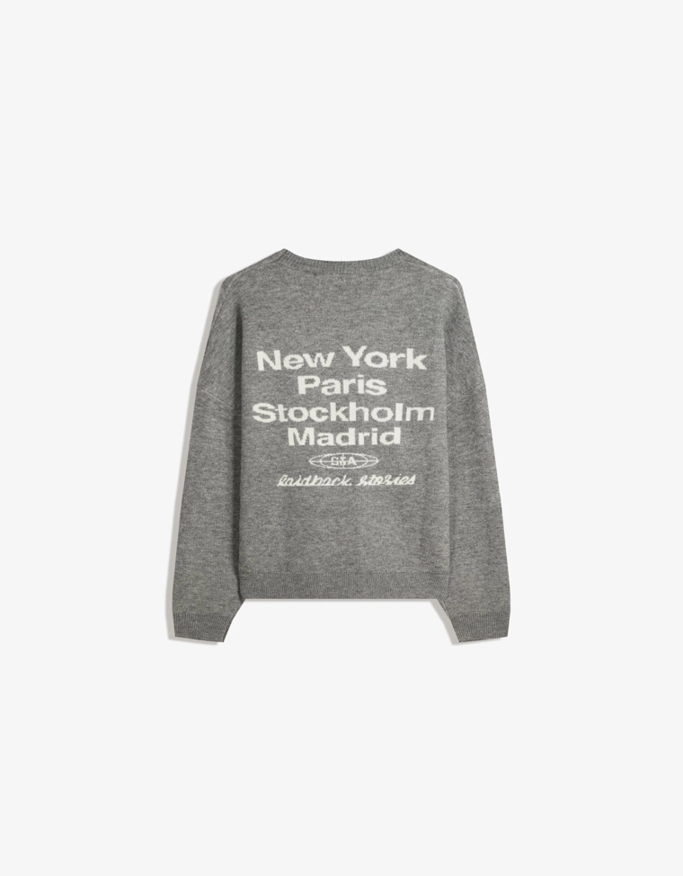 Жаккардовый свитер с вышивкой