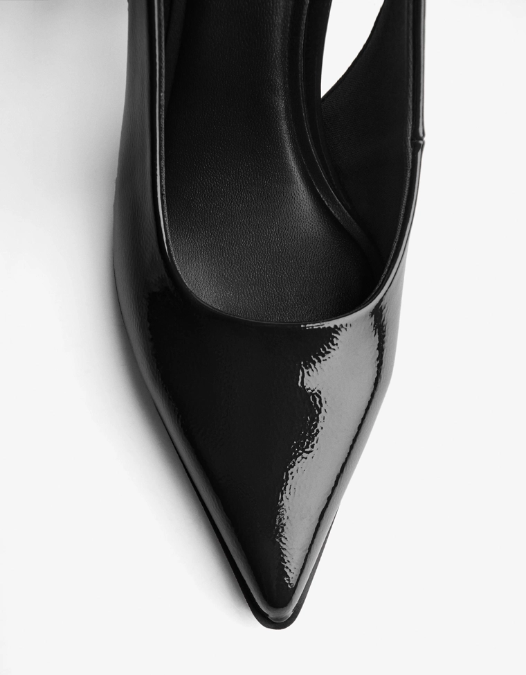 Heeled slingback strap shoes